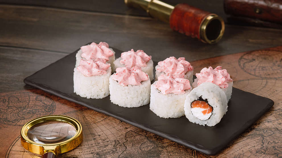 Фудзияма с лососем меню Мир Суши